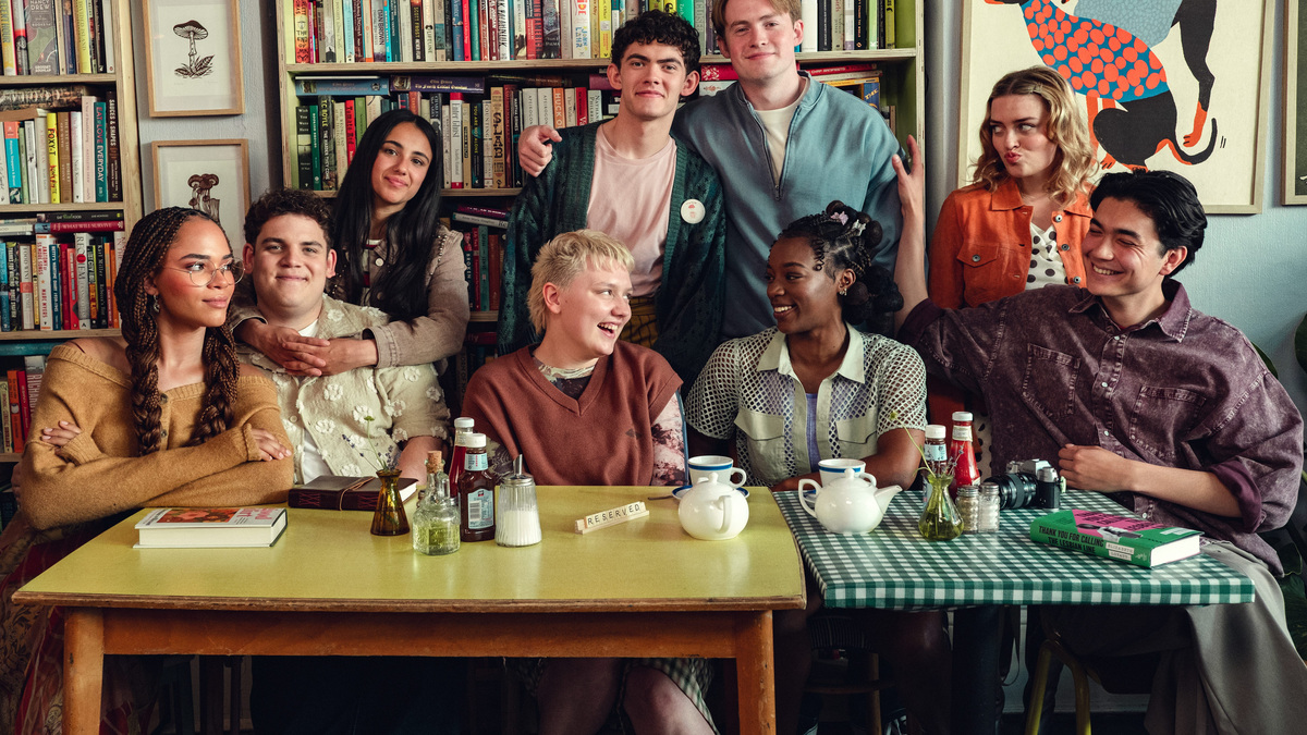 The cast of Netflix's "Heartstopper" appears together in a behind-the-scenes image for the show's finale feature film "Heartstopper Forever."