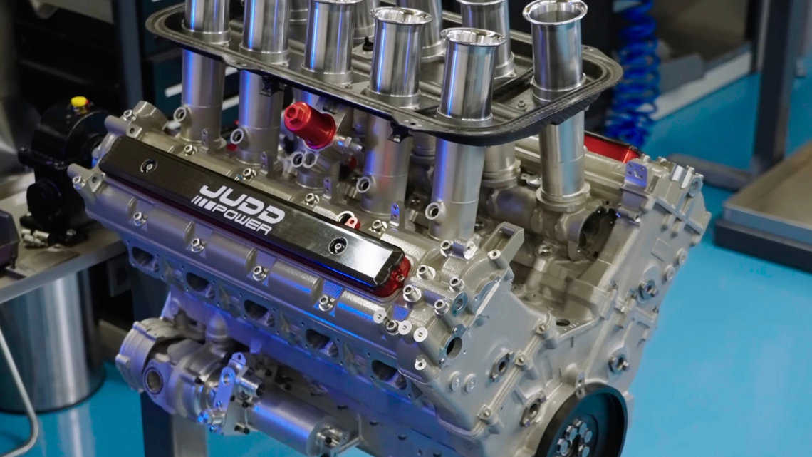 A Legendary Race Shop Is Still Building 800-HP V10 Engines By Hand 