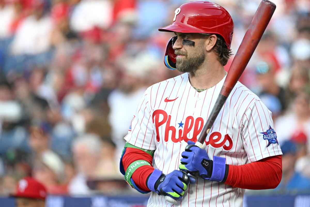  Philadelphia Phillies first baseman Bryce Harper (3) 