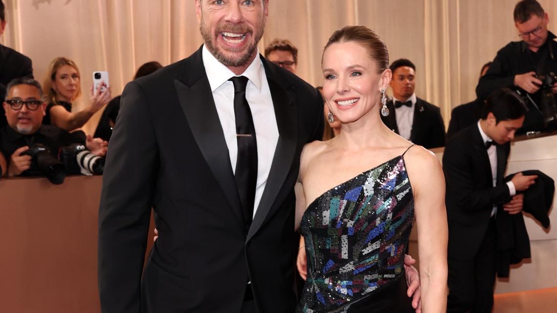 Kristen Bell Reveals What Dax Shepard Gets Her for Mother's Day Every Year 