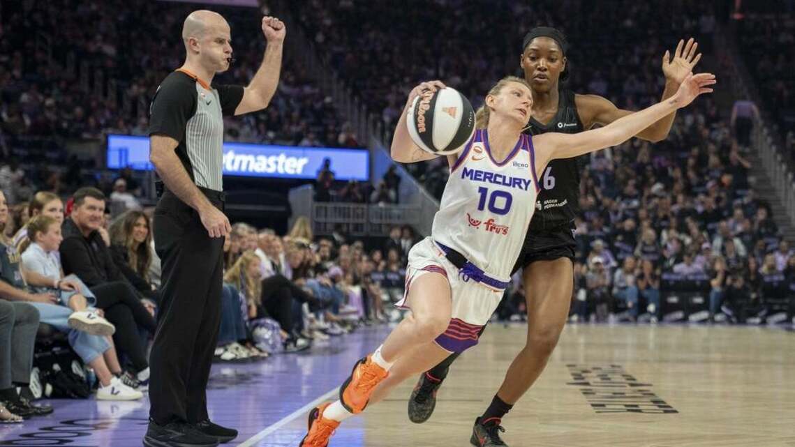 Veronica Burton, Gabby Williams guide Valkyries past Mercury 