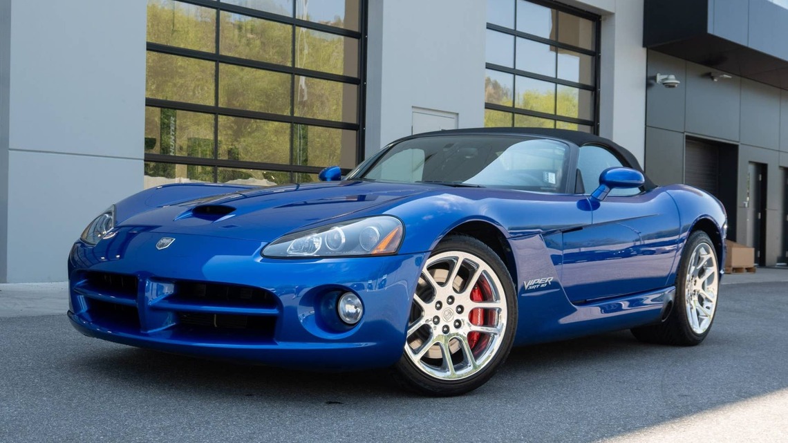 2006 Dodge Viper SRT-10 Roadster For Sale With 4,800 Miles 