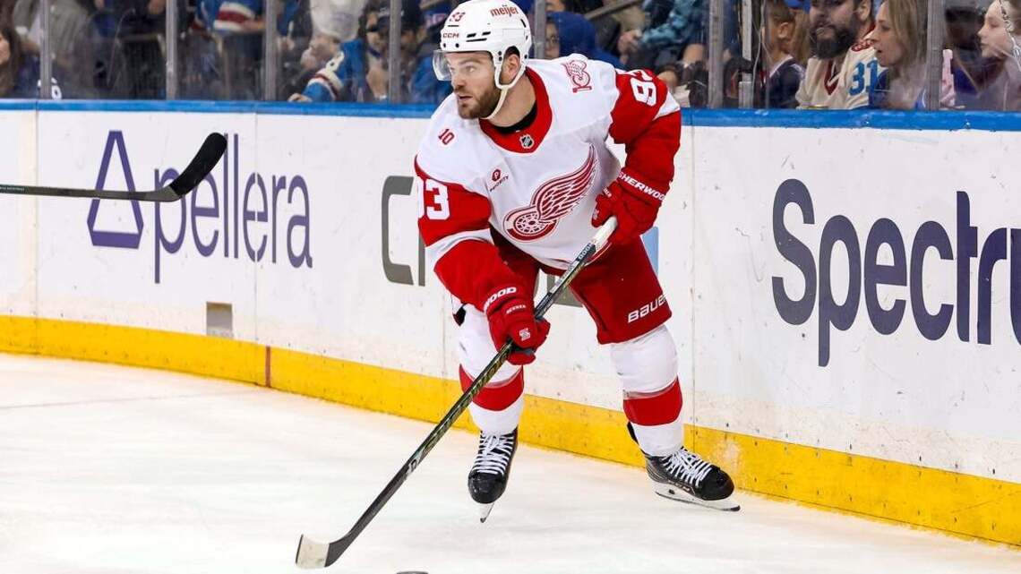 Red Wings, after tumultuous offseason, start campaign vs. Rangers 