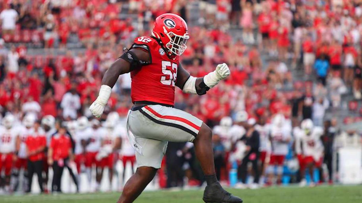  Sep 6, 2025; Athens, Georgia, USA; Georgia Bulldogs defensive lineman Christen Miller (52) reacts after a defensive stop against the Austin Peay Governors in the fourth quarter at Sanford Stadium. Mandatory Credit: Brett Davis-Imagn Images | Brett Davis-Imagn Images 